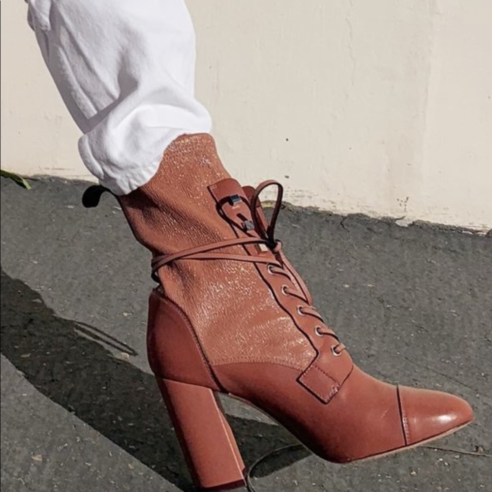 Stuart weitzman Veruka boots size 9